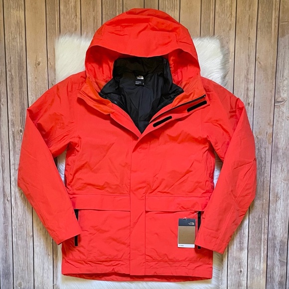 The North Face Men’s Clement TriClimate 3 In 1 Jacket In Flare - Picture 2 of 14